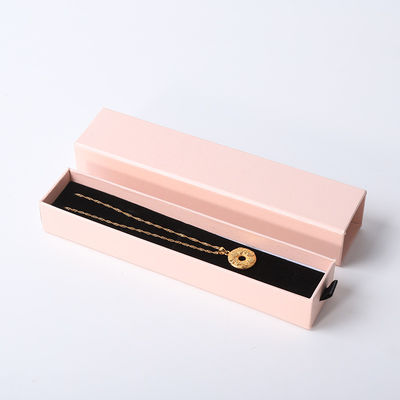 Manifattura all'ingrosso Eco-friendly regalo di alta qualità gioielleria scatola personalizzata anello personalizzato collana orecchino braccialetto imballaggio cartone rosa cassetto carta gioielleria scatola con logo