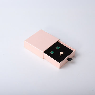 Manifattura all'ingrosso Eco-friendly regalo di alta qualità gioielleria scatola personalizzata anello personalizzato collana orecchino braccialetto imballaggio cartone rosa cassetto carta gioielleria scatola con logo