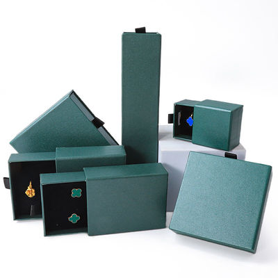 Manifattura all'ingrosso Eco-friendly regalo di alta qualità gioielleria scatola personalizzata anello personalizzato collana orecchino braccialetto imballaggio cartone verde carta cassetto gioielleria scatola con logo