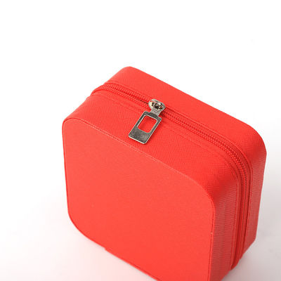 Scatola portatile di gioielli in pelle rossa
