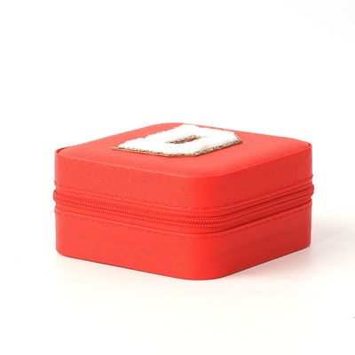 Scatola portatile di gioielli in pelle rossa