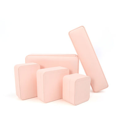 Portagioie in pelle rosa premium personalizzabile per riporre anelli