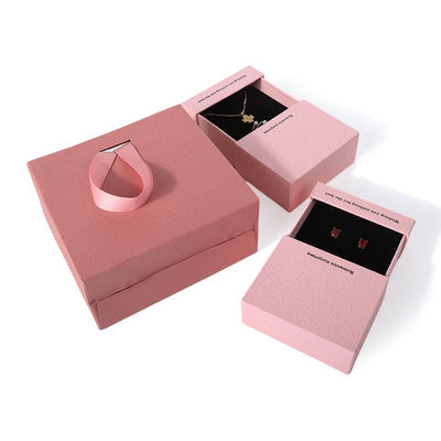 Cina produzione all'ingrosso di alta qualità Collana Orecchini Bracciale anello scatola Imballaggio gioielli Personalizzato Personalizzato Eco Friendly Cartone Carta rosa Scatola per gioielli a cassetto con logo