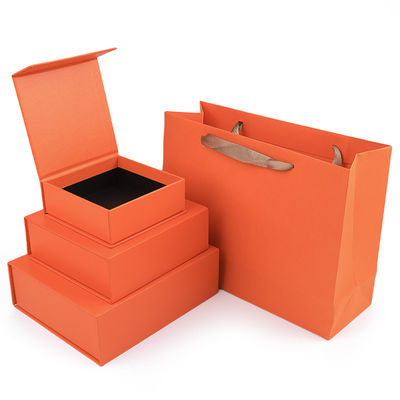 Manifattura all'ingrosso di alta qualità Magnetic Gift Box Packaging Logo personalizzato lusso Eco Friendly Cartone Carta arancione Magnetic Jewelry Box
