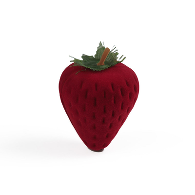 Una gioielleria personalizzata di qualità di fragole, una scatola di velluto rosso per anello.