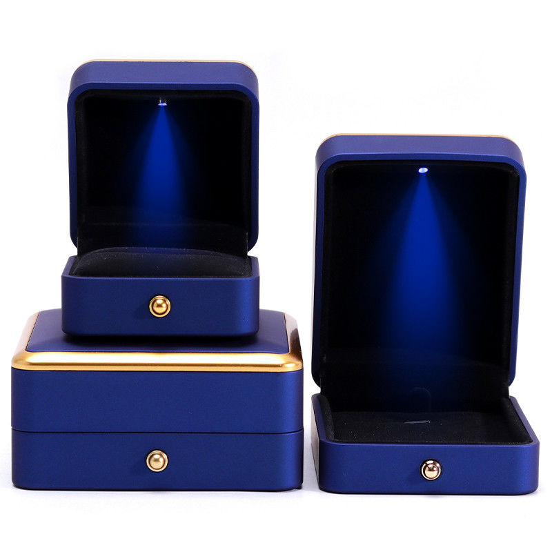 Collare quadrato personalizzato e anello Light Blue LED gioielleria con lusso elegante stile