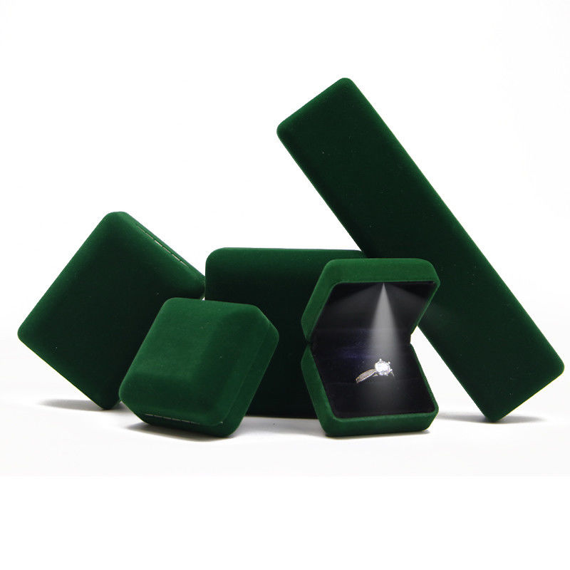 Green Jewelry Box Custom LED Velvet Jewelry Package con lusso e Custom Ring Box