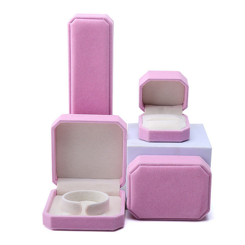 Elegante portagioie ottagonale rosa in velluto fatto a mano per collana, orecchini, bracciale e anello