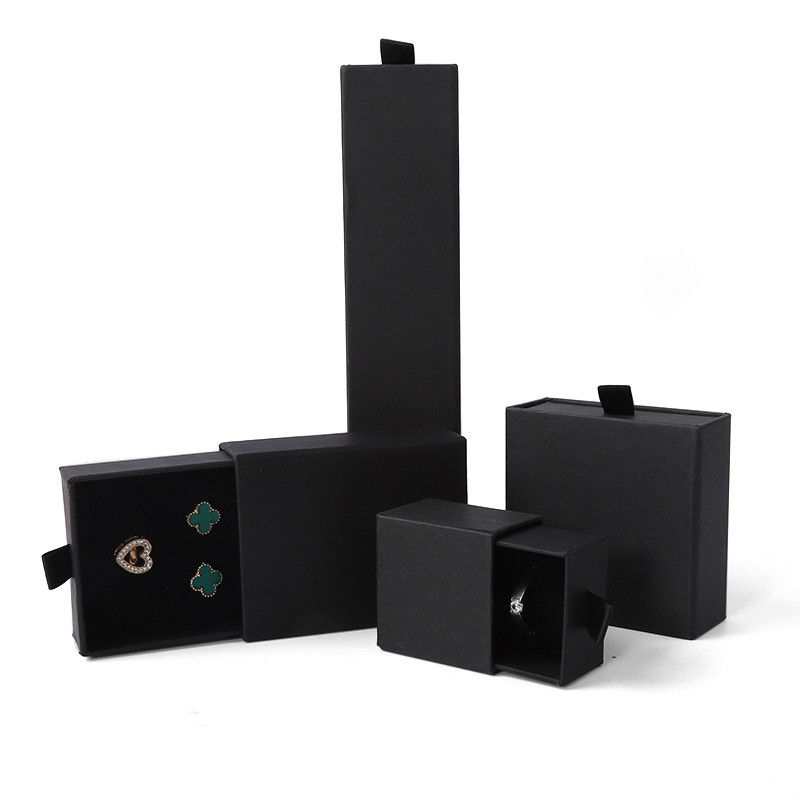 Manifattura all'ingrosso Eco-friendly regalo di lusso Gioielleria Scatola personalizzata Logo personalizzato Anello Colletto Orecchino Braccialetto Imballaggio nero Cartone Carta cassetto Gioielleria Scatola