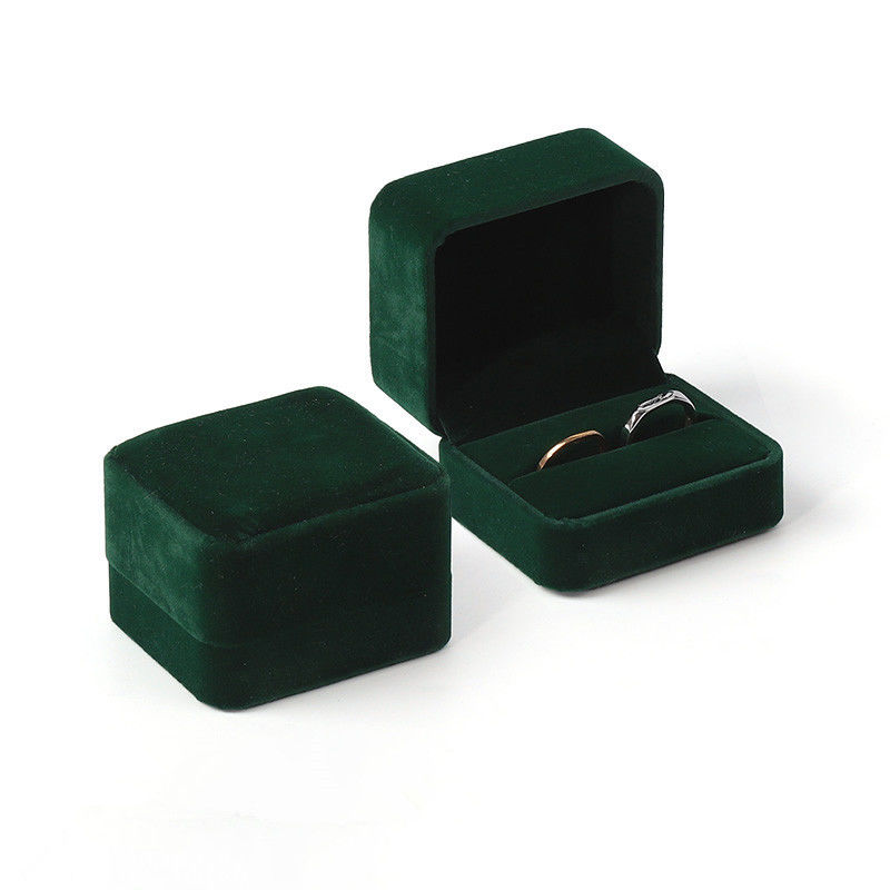 Produttore all'ingrosso Customized Luxury Jewelry Ring Box Personalized Custom logo Velvet Jewelry Engagement Ring Box Packaging Box