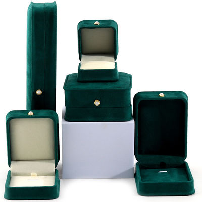 9*9*4.5cm Green Velvet Ring Jewelry Box per l'imballaggio di orecchini per braccialetti personalizzati