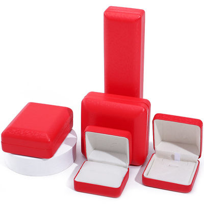 Red Convex Roof PU Leather Luxury Jewelry Box Set con rivestimento in velluto di grano di neve