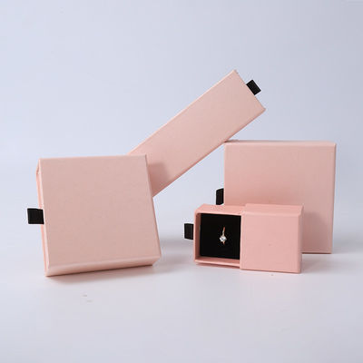 Manifattura all'ingrosso Eco-friendly regalo di alta qualità gioielleria scatola personalizzata anello personalizzato collana orecchino braccialetto imballaggio cartone rosa cassetto carta gioielleria scatola con logo