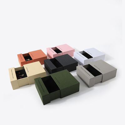 Cina produzione all'ingrosso di alta qualità Collana Orecchini Bracciale anello scatola Confezione di gioielli Personalizzata Personalizzata Eco Friendly Cartone Carta bianca Scatola per gioielli a cassetto con logo